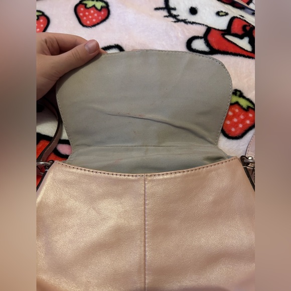Coach Pale Pink Leather Soho CrossBody Purse!🤍 - Picture 6 of 7